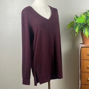 Lucky Brand Maroon Long Sleeve V Neck Lightweight Sweater Small (Oversized)